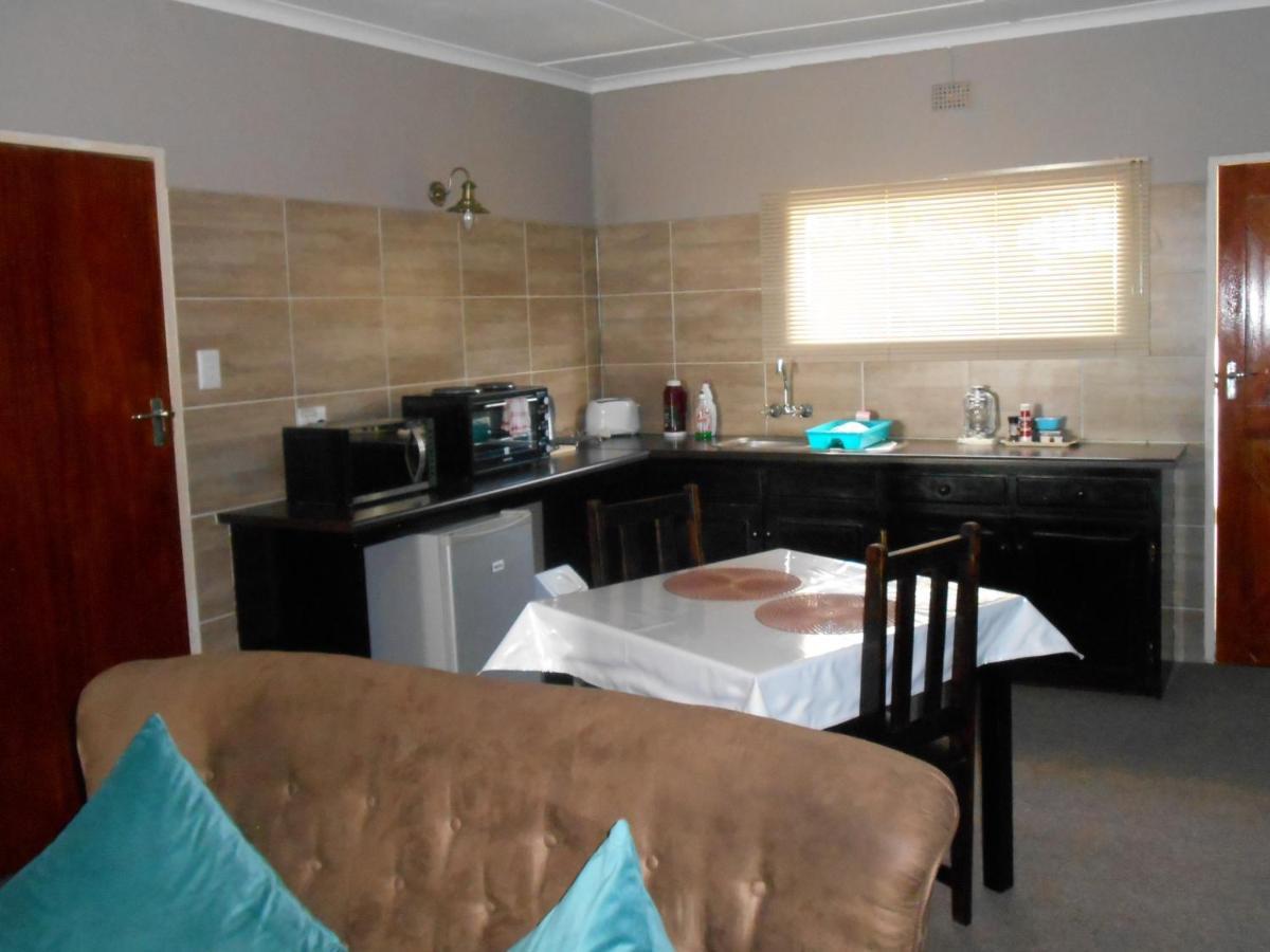 Obesa Lodge Graaff-Reinet Esterno foto
