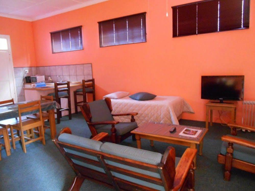 Obesa Lodge Graaff-Reinet Esterno foto
